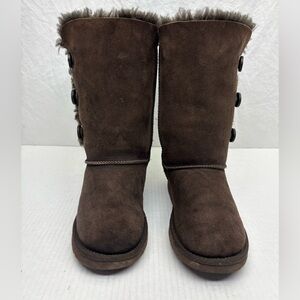 Ugg Bailey Button Boots, size 4 big girl, box 10
